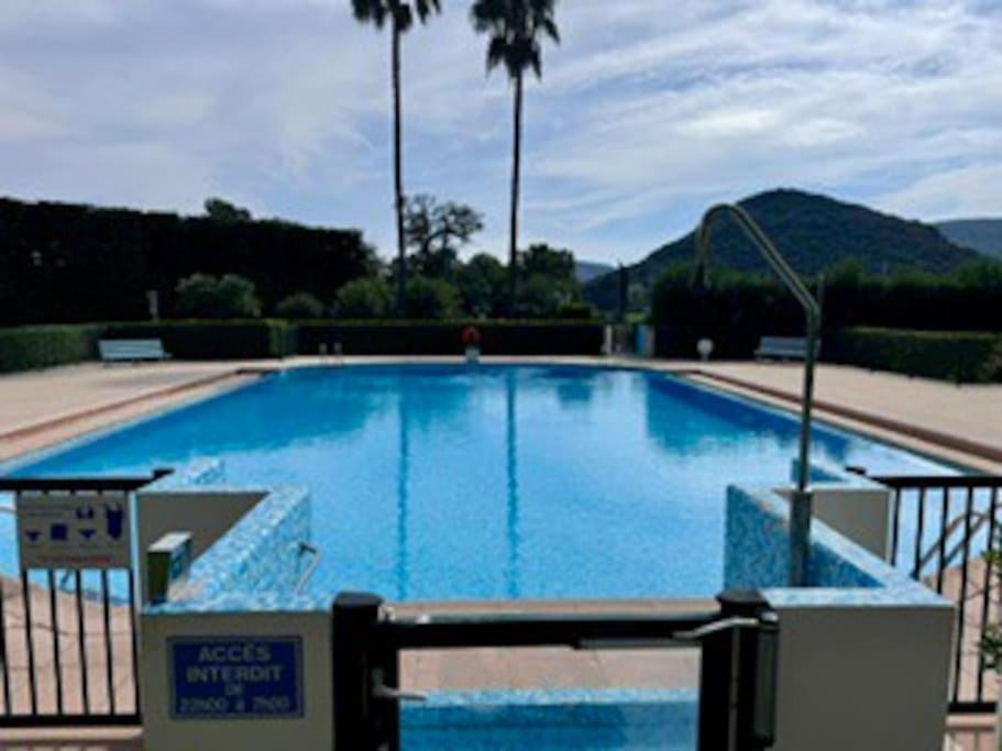 Studio 2Pers Piscine 10Min Plage Mandelieu La Napoule Ngoại thất bức ảnh